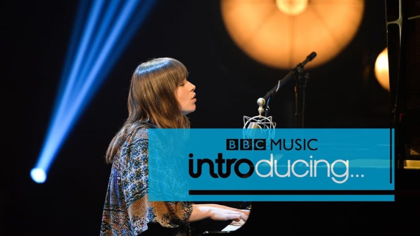 Gabrielle Aplin - Salvation (BBC Introducing session)