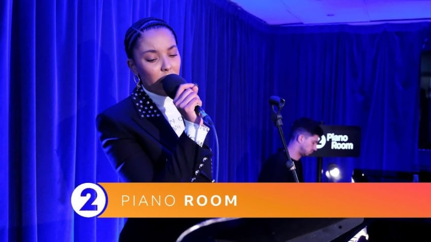 Grace Carter -  Someone You Loved (Lewis Capaldi Cover)