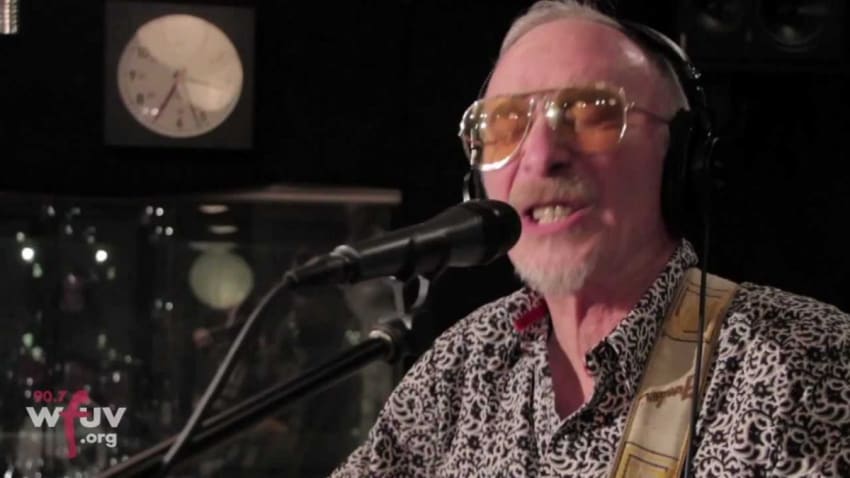Graham Parker and The Rumour - "Watch The Moon Come Down" (Live at WFUV)