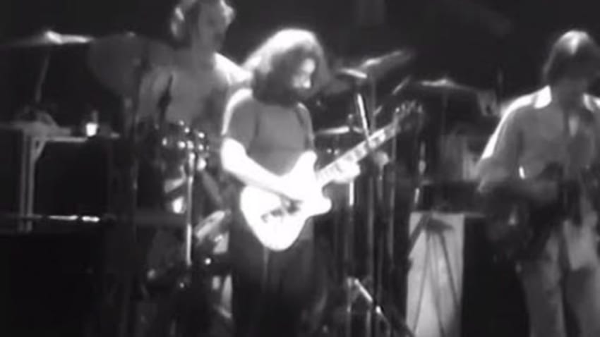 Grateful Dead - Passenger - 12/30/77 - Winterland (OFFICIAL)