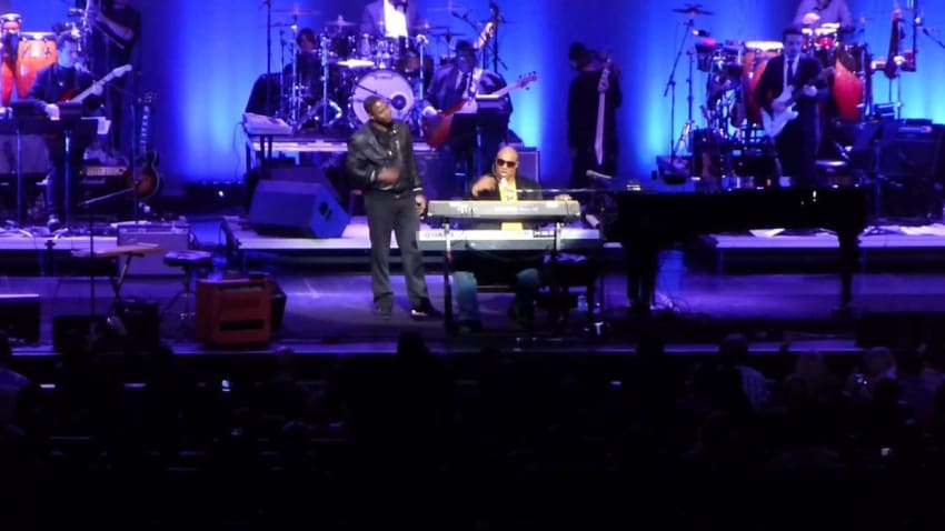 Happy Holidays - Stevie Wonder - Nokia Theater - Los Angeles - 12.15.12 [HD]