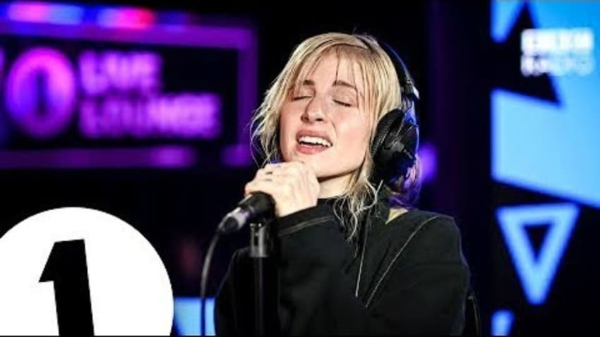 Hayley Williams - Simmer in the Live Lounge