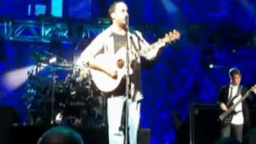 Hello Again - [2-cam] - dmb2010-05-28