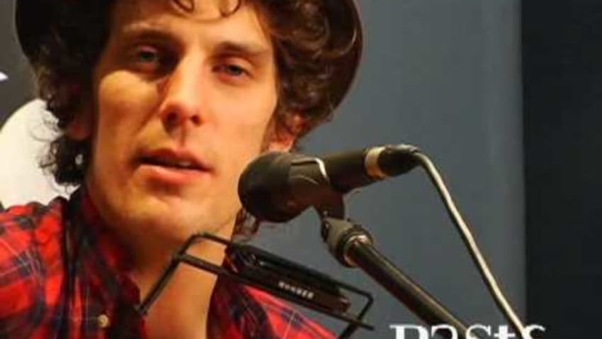 Ian Thomas "Before the Sun Goes Down" live at Paste