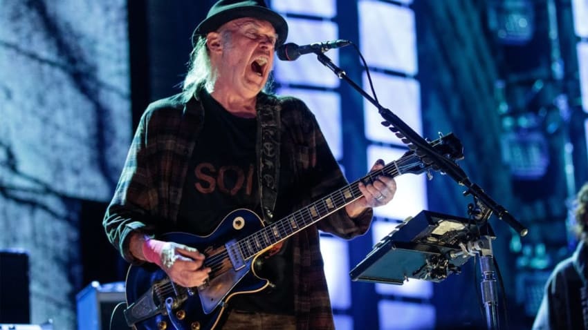 Neil Young & Promise of the Real - Roll Another Number (For the Road) (Live at Farm Aid 2019)