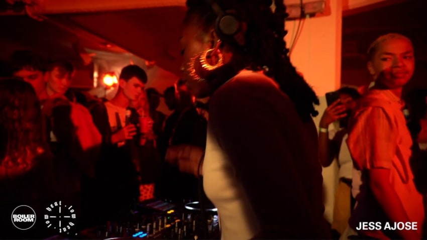 Jess Ajose | LOW HEAT London Fashion Week