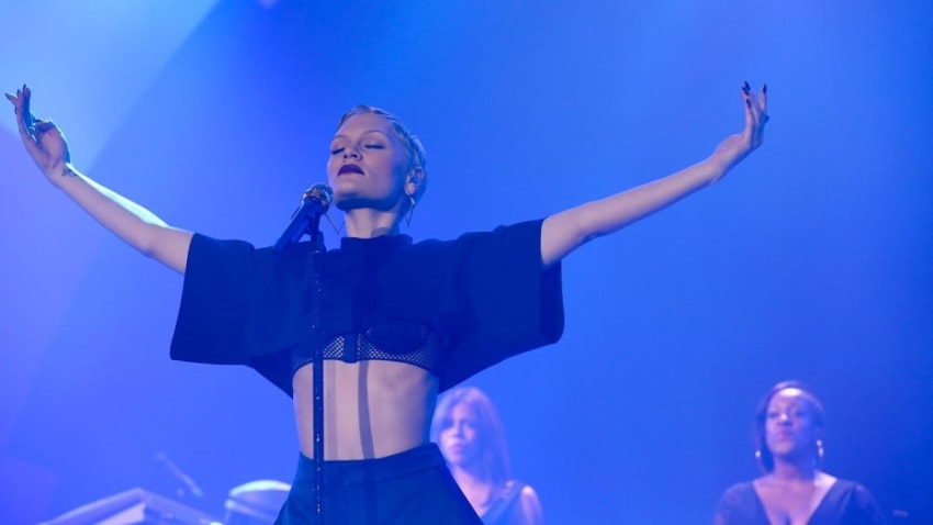 Jessie J - full set from Radio 1's Teen Awards 2013