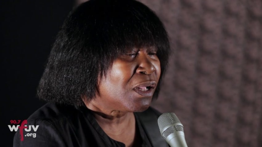 Joan Armatrading - "I Like It When We're Together" (Live at WFUV)