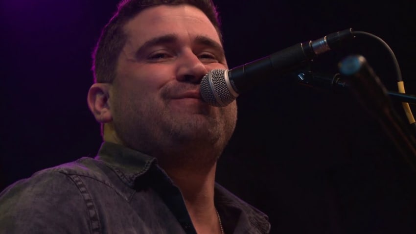Josh Gracin - All the Right Ways (98.7 THE BULL)