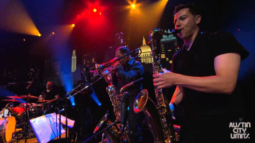 Juanes on Austin City Limits "La Noche"