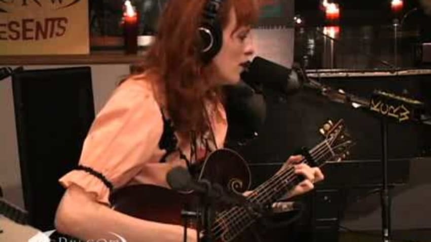 Karen Elson performing "The Ghosts Who Walks" on KCRW