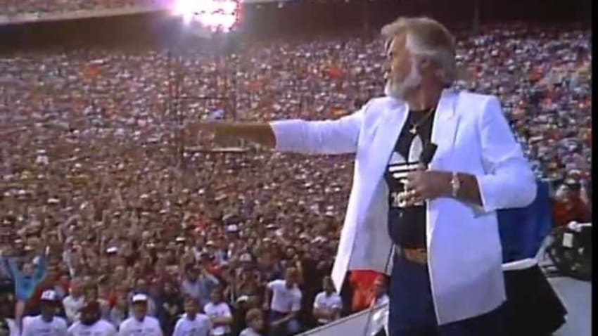 Kenny Rogers - She's a Mystery (Live at Farm Aid 1985)