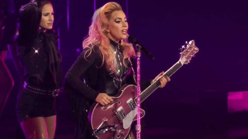 Lady Gaga - Poker Face (Wells Fargo Center) Philadelphia,Pa 9.10.17