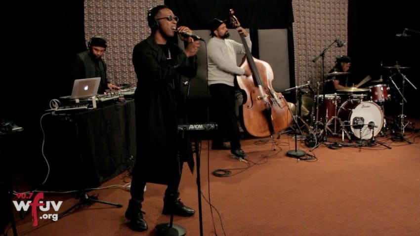 Leslie Odom Jr. - "Under Pressure" (Live at WFUV)