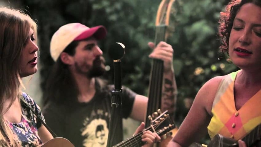 Locust Honey String Band - "Horse Drawn Buggy" // The Bluegrass Situation