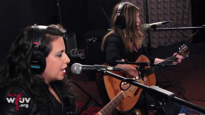 Luscious Jackson - "Are You Ready?" (Live at WFUV)