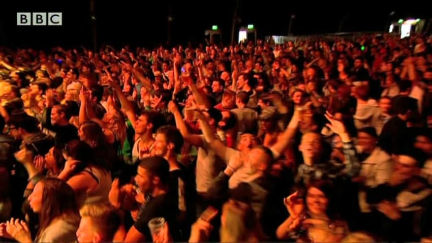 Maverick Sabre - Let Me Go at Radio 1's Big Weekend 2013