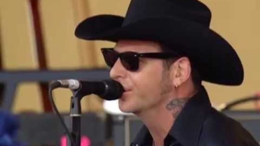 Mike Ness - Ball And Chain - 7/25/1999 - Woodstock 99 West Stage (Official)