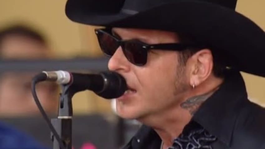 Mike Ness - Send Her Back - 7/25/1999 - Woodstock 99 West Stage (Official)