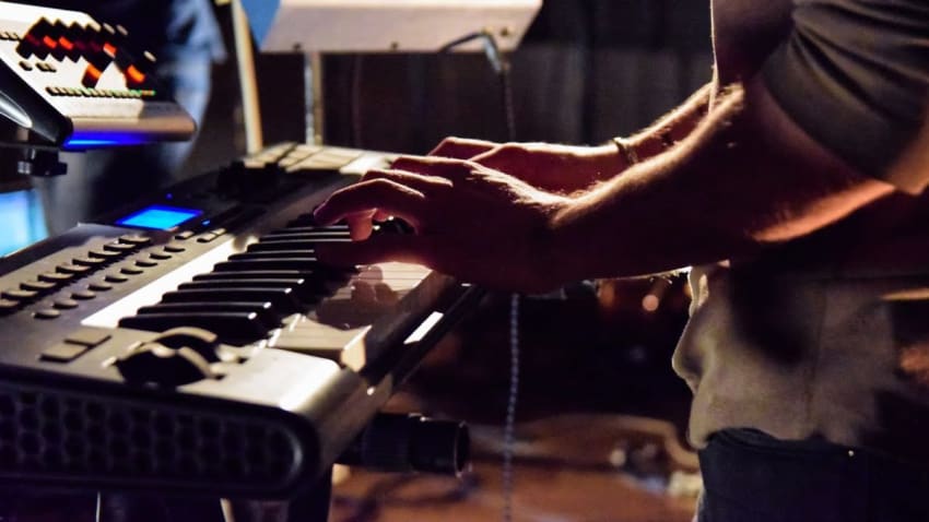 Monogram - Warmth (BBC Radio Scotland Session)