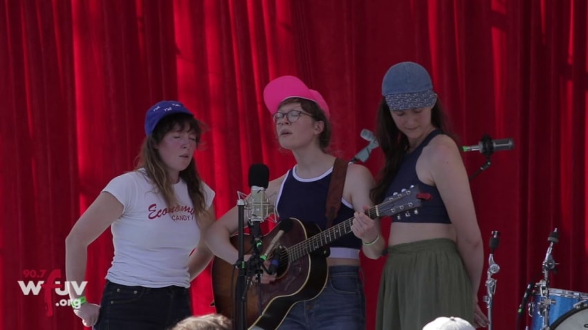 Mountain Man - "Baby Where You Are" (Live at South x San José)