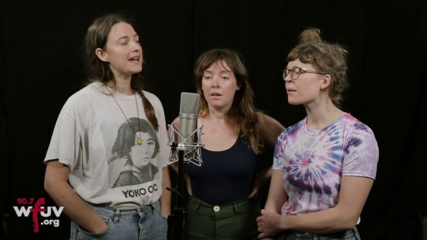 Mountain Man - "Underwear" (Live at WFUV)