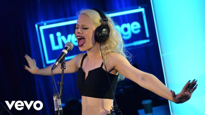 Nero - Little Monster (Royal Blood cover in the Live Lounge)