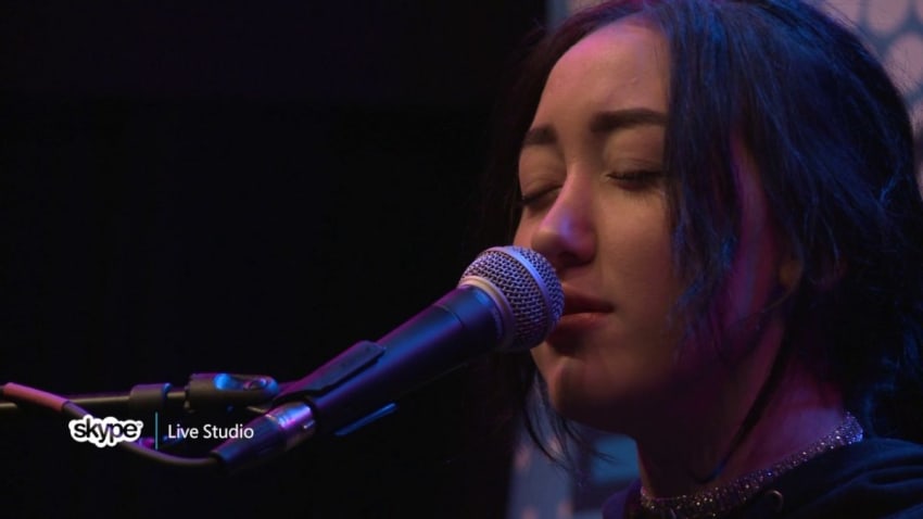 Noah Cyrus - Electric Love (LIVE 95.5)
