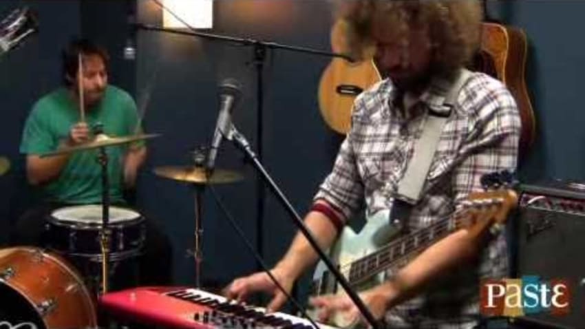 Oblio "Across the Table" live at Paste