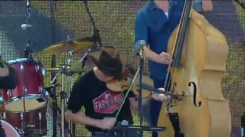 Old Crow Medicine Show - Wagon Wheel (Live at Farm Aid 30)