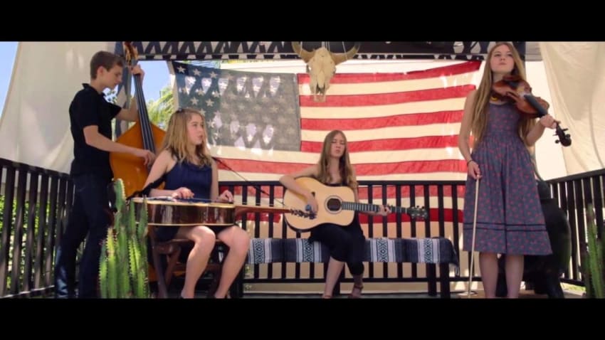 Paige Anderson & the Fearless Kin - "Foxes in June" // The Bluegrass Situation