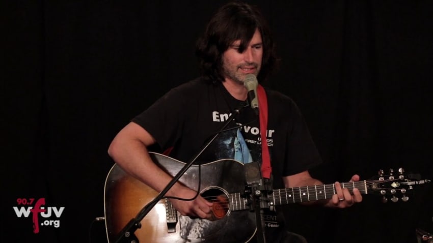 Pete Yorn - "I Wanna Be the One" (Live at WFUV)