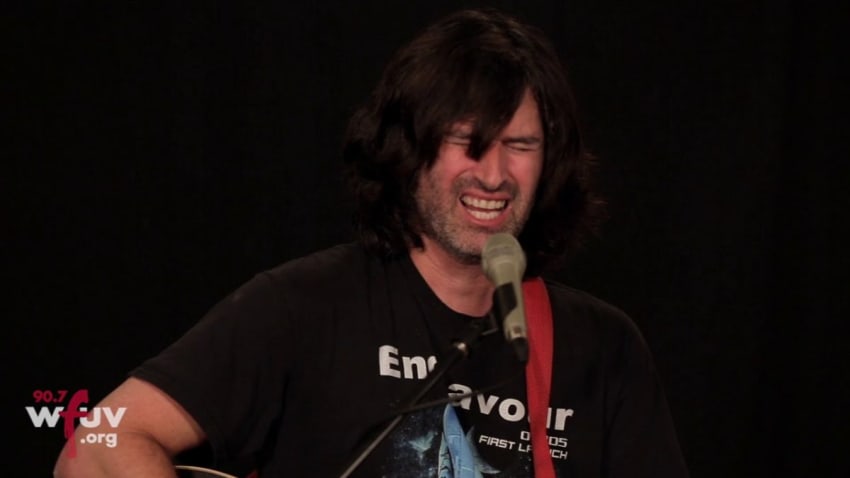 Pete Yorn - "On Your Side" (Live at WFUV)