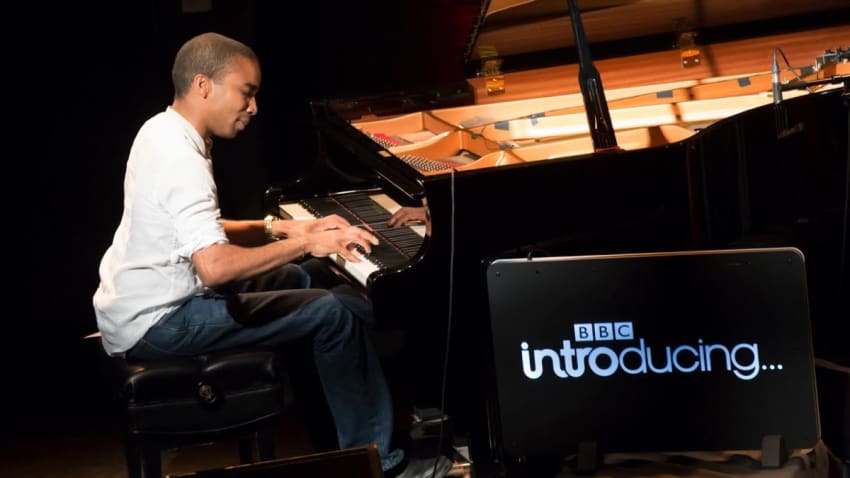 Peter Edwards Trio - Meet You At El Malecon