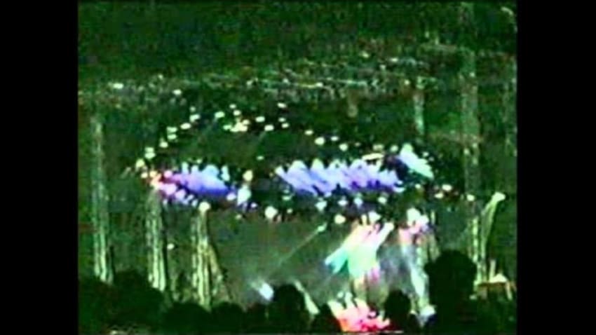 PHiSH 12-31-1999 track 27-30 Roses Are Free--Jam