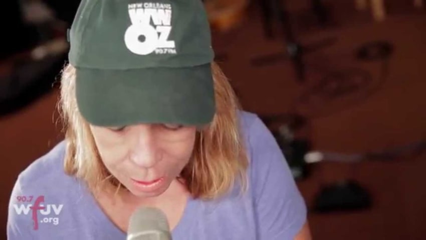 Rickie Lee Jones - "Christmas In New Orleans" (Live at WFUV)
