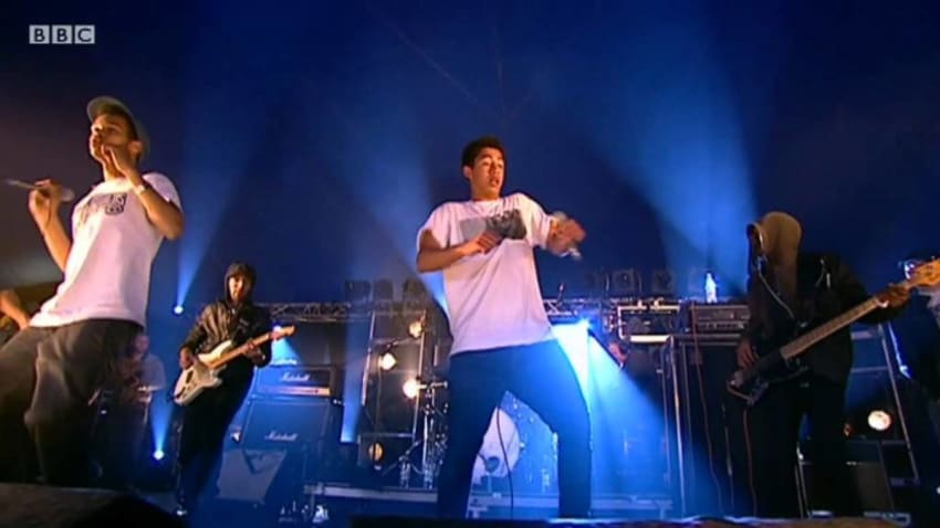 Rizzle Kicks - Mama Can Hump (BBC Radio 1's Big Weekend 2011)