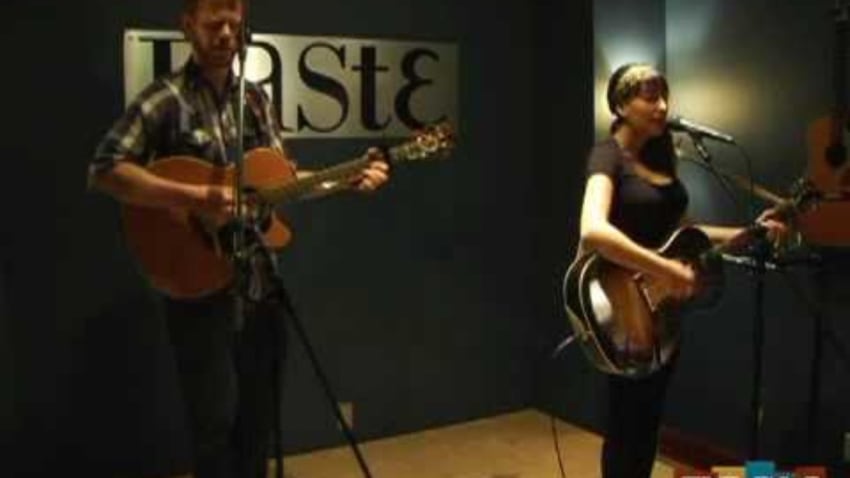 Rosi Golan "Think of Me" live at Paste
