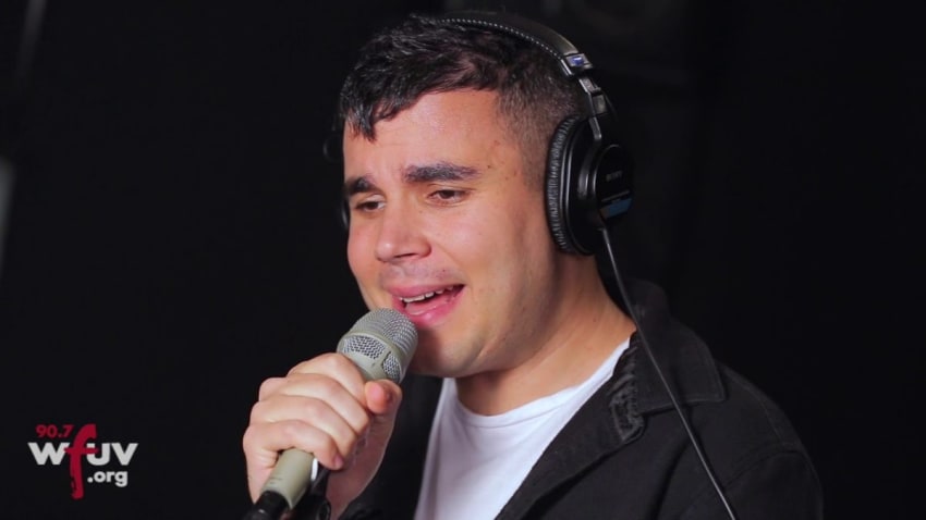 Rostam - "Gwan" (Live at WFUV)