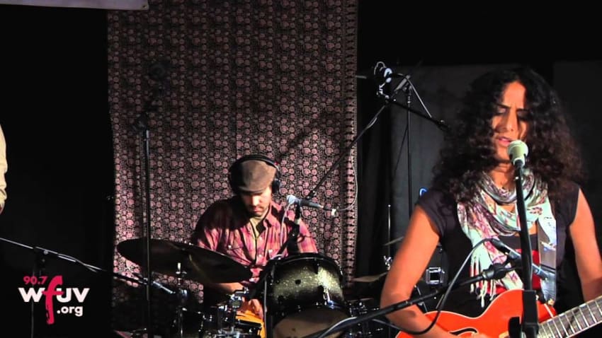 Rupa & the April Fishes - "Build" (Live at WFUV)