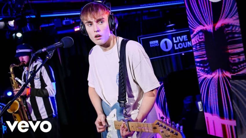 Sam Fender - Dancing With A Stranger (Sam Smith cover) in the Live Lounge