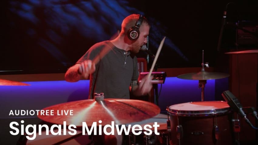 Signals Midwest - Your New Old Apartment | Audiotree Live