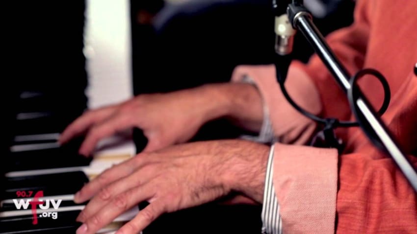 Slow Club - "Number One" (Live at WFUV)