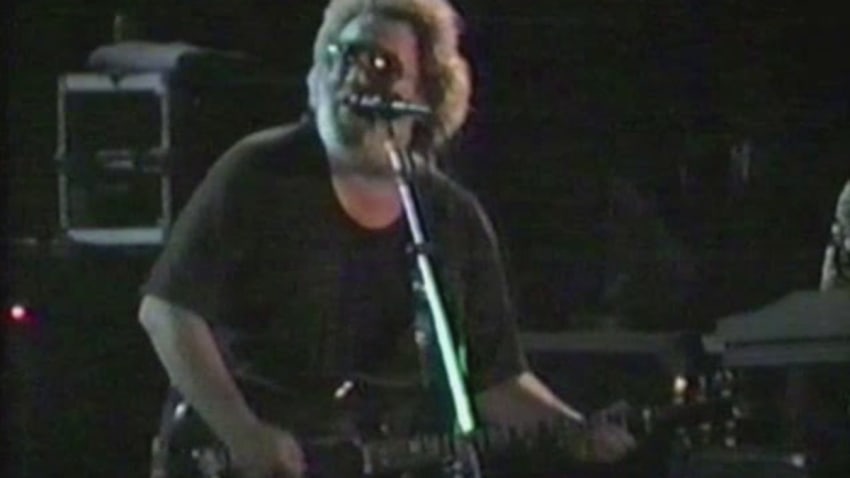 Grateful Dead v2 (2 cam) 10-17-1990 Grugahalle, Essen, Germany (Set 1 Complete)