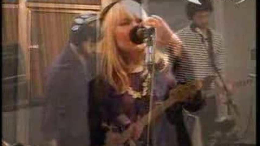 The Duke Spirit performs "Lassoo" on KCRW