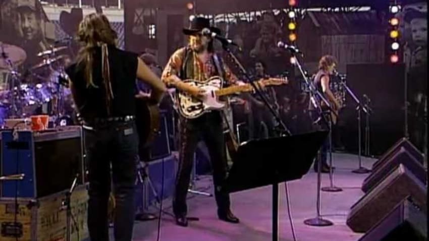 The Highwaymen - Best Of All Possible Worlds (Live at Farm Aid 1992)