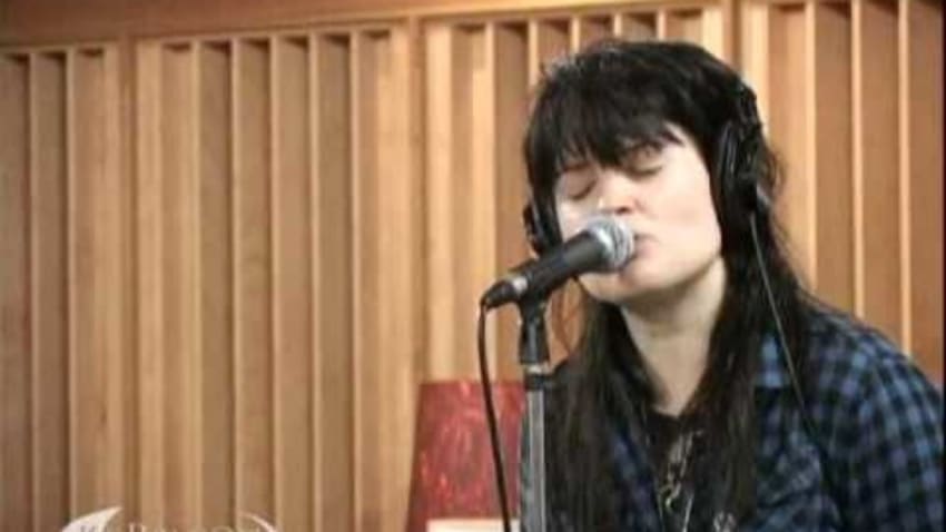 The Kills performing "The Last Goodbye" on KCRW at SXSW