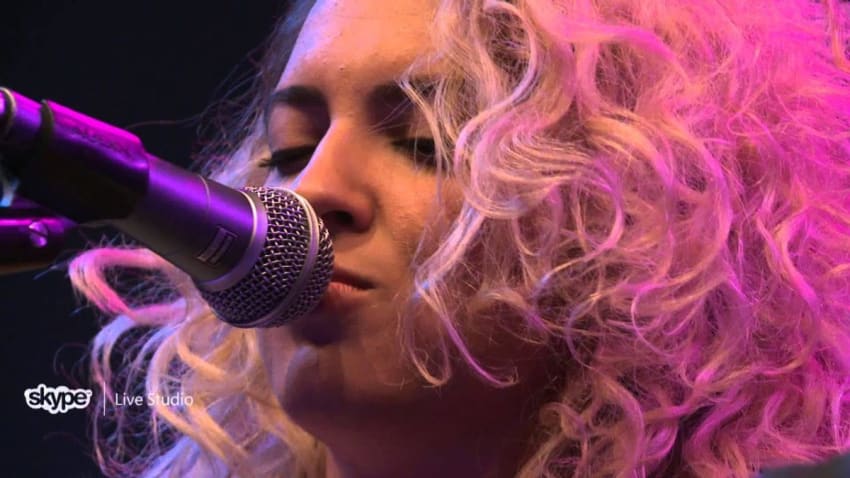 Tori Kelly - Unbreakable Smile (LIVE 95.5)