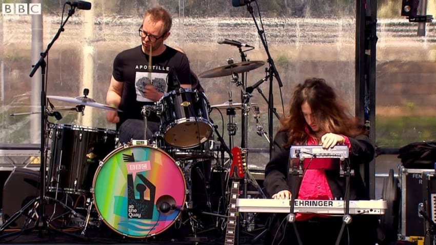 Ubre Blanca - Taxed (live at The Quay)