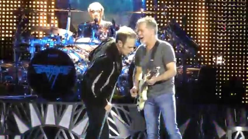 Van Halen - Somebody Get Me A Doctor (Camden,Nj) 8.27.15